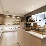 Hotel Comfort Victoria 4*