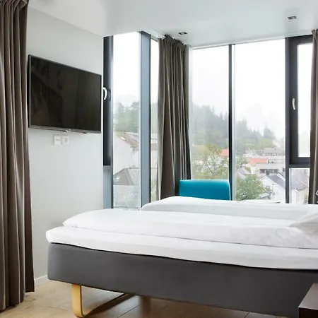 Ξενοδοχείο Comfort Victoria 4*