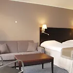 Scandic Victoria 4* فلورو