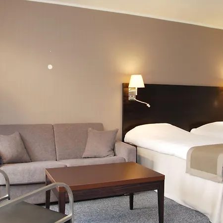 Scandic Victoria 4* فلورو
